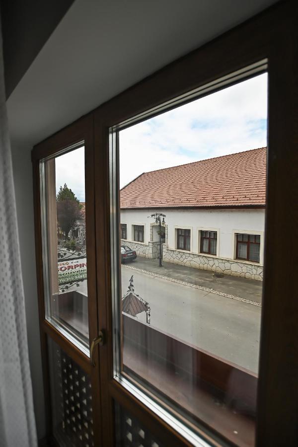 Bed and Breakfast Vasko Panzio Borpince Tokaj Esterno foto